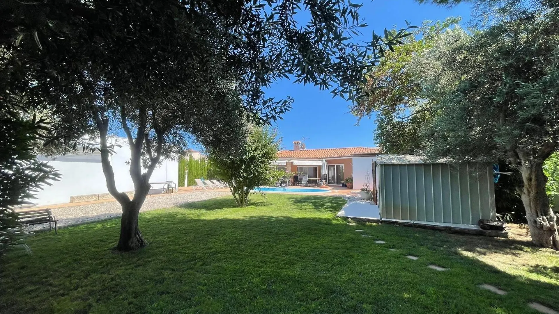 Apto Requesens Empuriabrava Spain